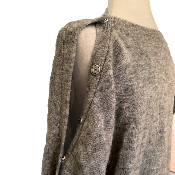 Anthropologie Leith Snap Shoulder Arm Gray Oversized Sweater - S - Picture 10 of 13